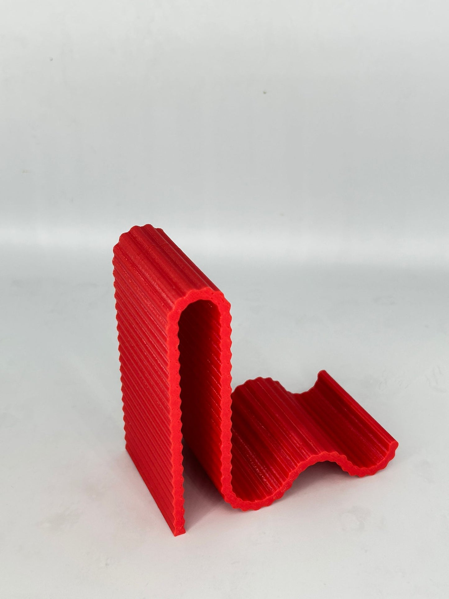 Red 3D Printed Phone Holder – Sleek & Durable Stand